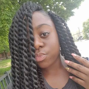 Meet your Posher, Devonna monae hicks